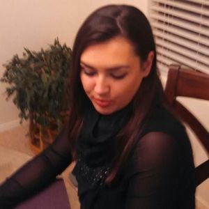 Meet your Posher, Alisa